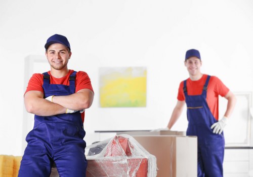 Short-term storage units in Manorpark for household and business items